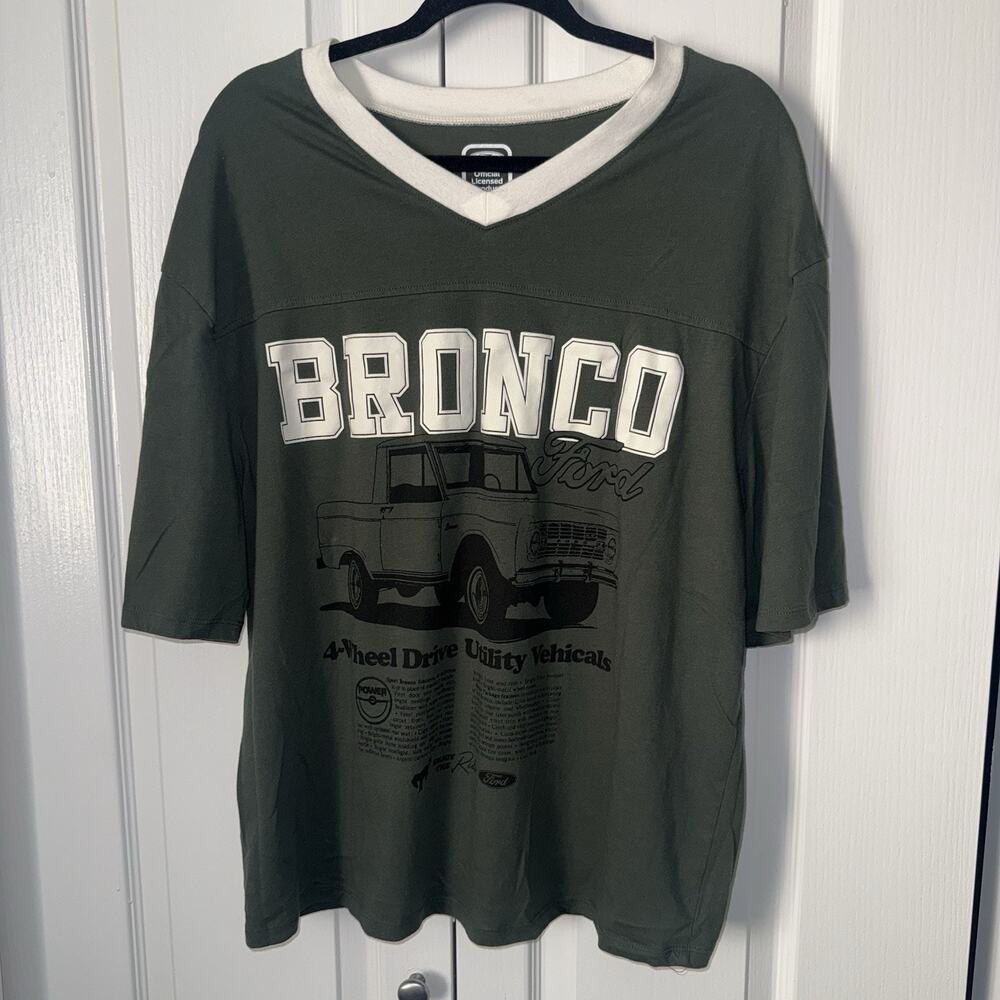 Ford Bronco Graphic Tee Women XXL Y2K Vintage Inspired V Neck Streetwear Casual